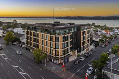 205/2 Lawrence Street_3