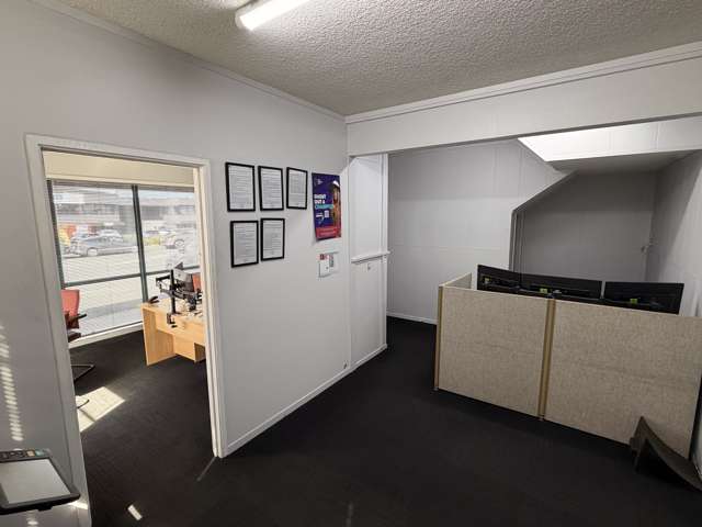 2/298 Neilson Street Onehunga_3