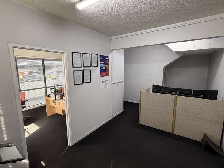 2/298 Neilson Street Onehunga_3