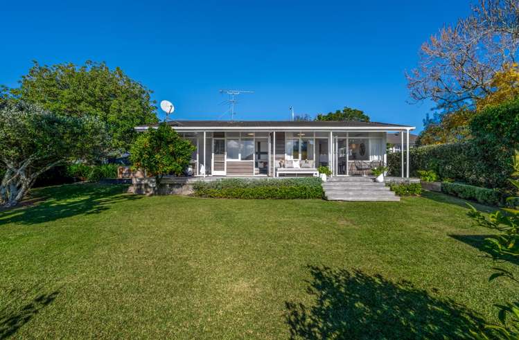 41 Seymour Road Mellons Bay_10