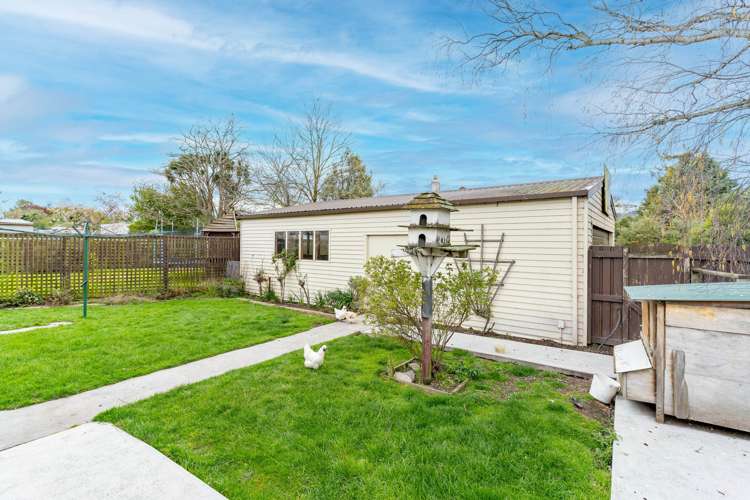 21 Dryden Street Milton_19