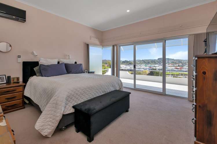 8 Punga Grove Avenue Riverside_19