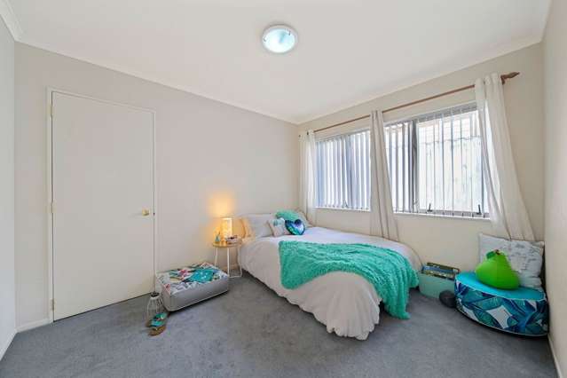 8 Edingale Court Flat Bush_4