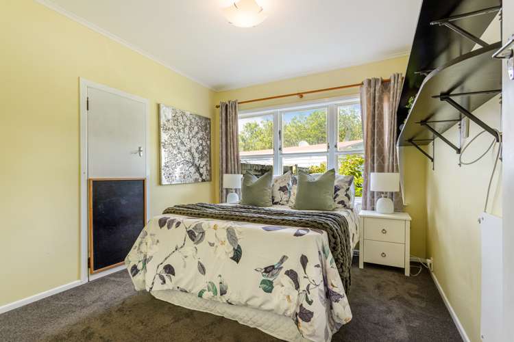 71 Hallberry Road Mangere East_13