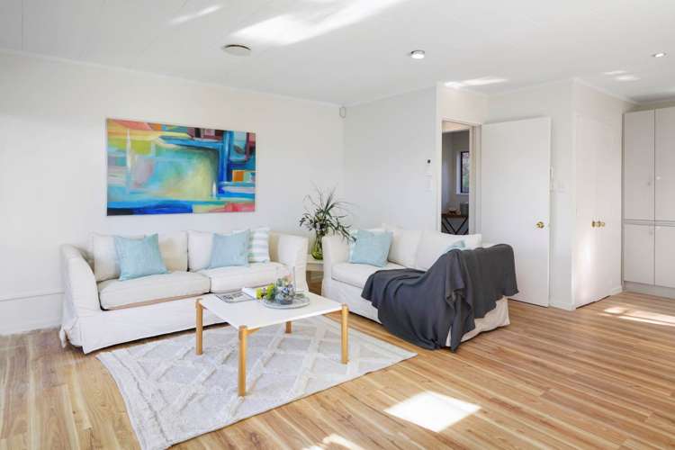 2/87 Woodglen Road Glen Eden_8