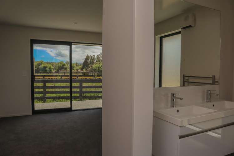 10 Hinau Crescent Kaiata_8