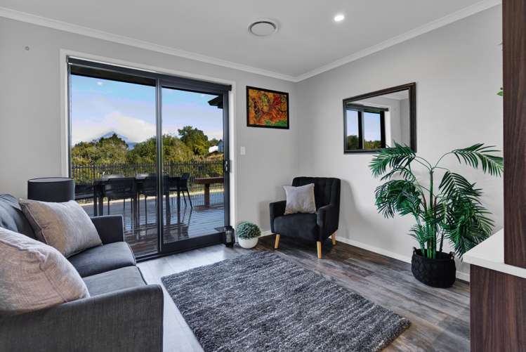 22 Atutahi Street Hurdon_9