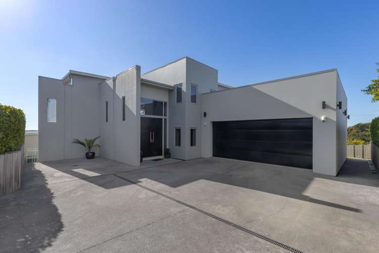 22 Milford Street Aotea_22