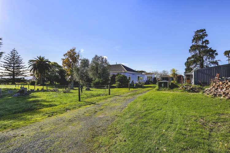 258 Top Road Patetonga_13