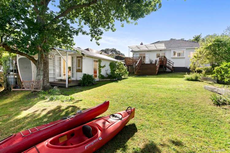 38 Queen Mary Avenue New Lynn_0