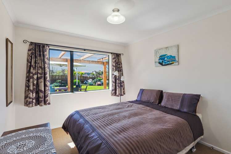 27 Quadrant Heights Paraparaumu_21