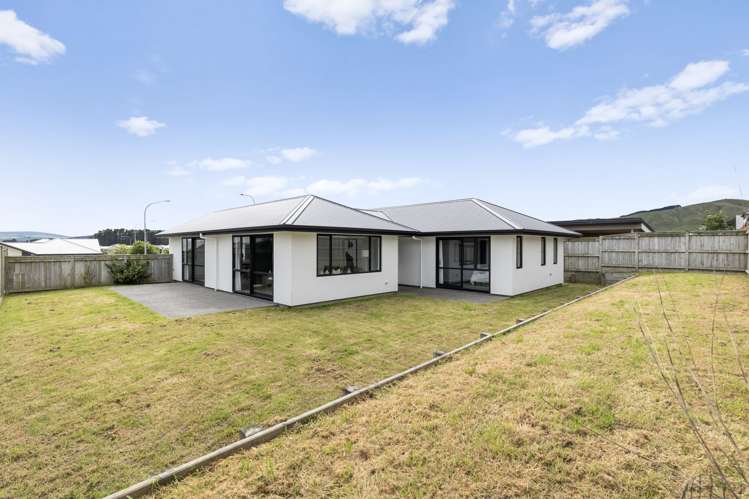 202 Pacific Drive Fitzherbert_6