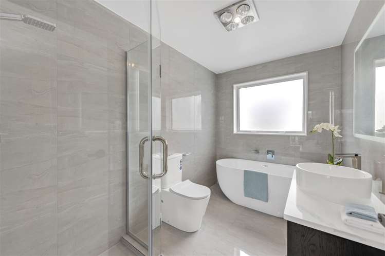 18 Dungloe Avenue Flat Bush_18