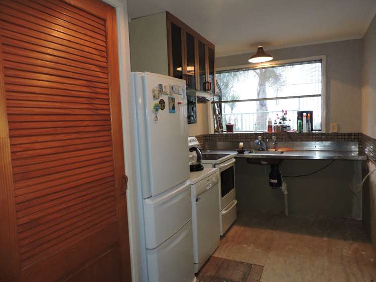 13 Otuturu Crescent Thames_6