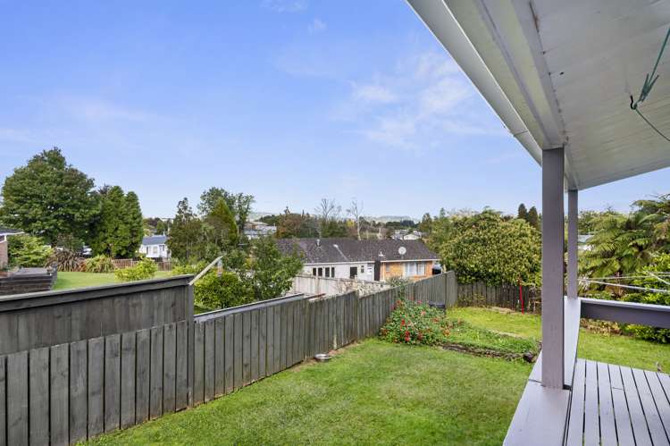 184b Clayton Road Mangakakahi_11