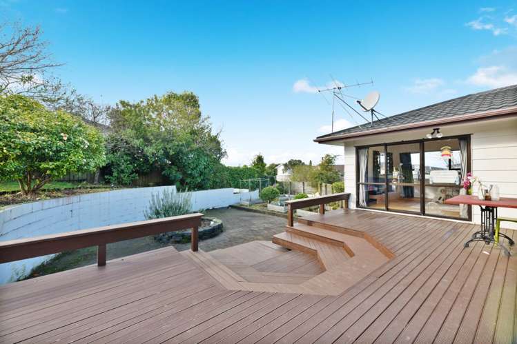 1 Tableau Place Totara Vale_18