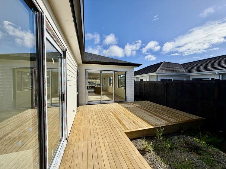 23 Tukutata Crescent Milldale_19