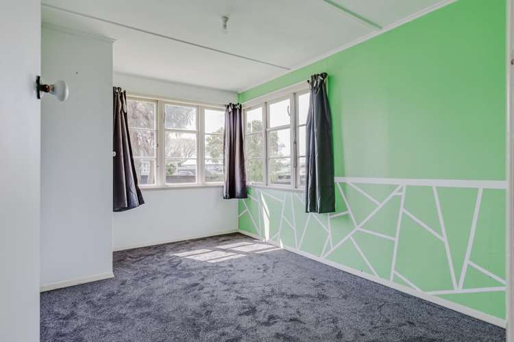 2 Hinton Place Roslyn_10