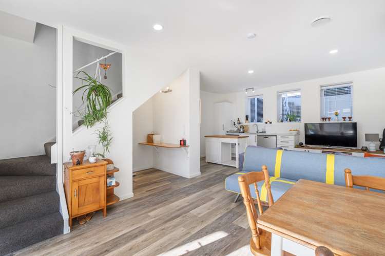 22 Seaview Road Otumoetai_15