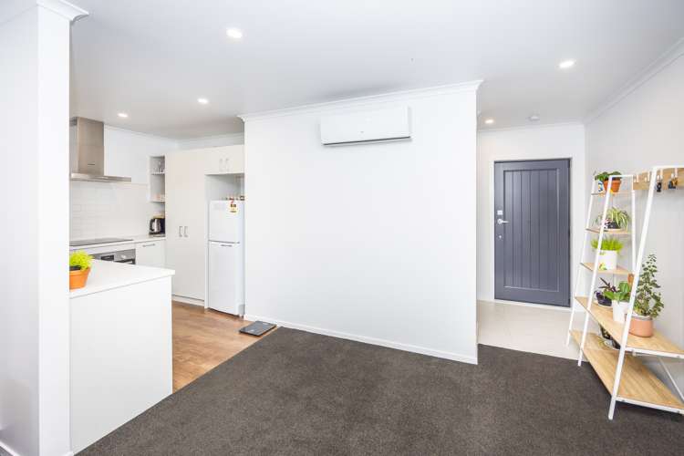 4/8 Keitha Place Glenview_7