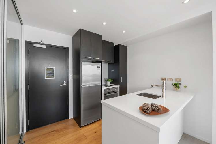 2009/8 Airedale Street Auckland Central_10