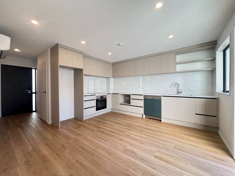 8B Starling Place Ranui_2
