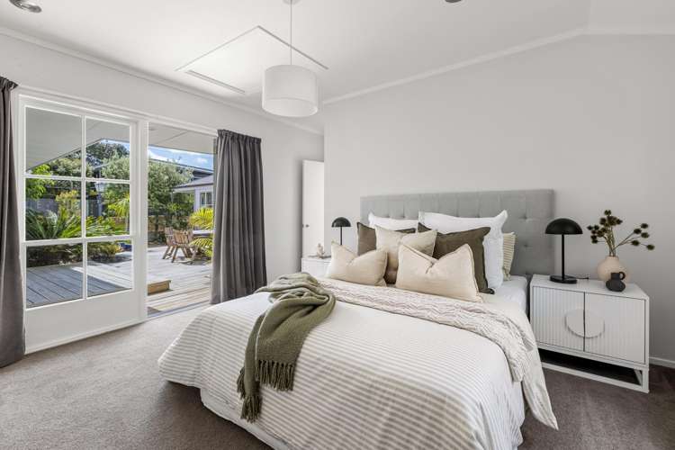 25 Whitby Crescent Mairangi Bay_17