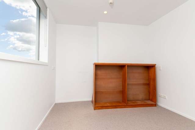 306/26C Racecourse Parade 10016_4