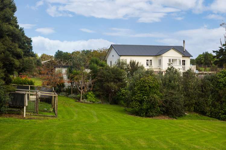 451 Ararimu Valley Road Helensville_18