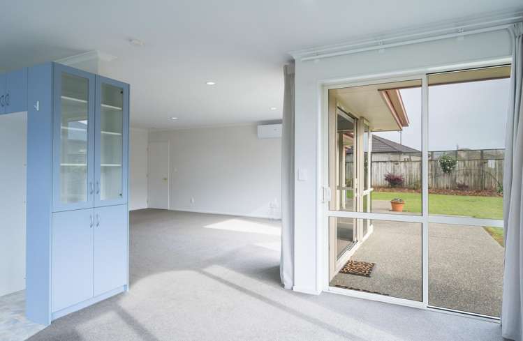 17 Covent Drive Stoke_6