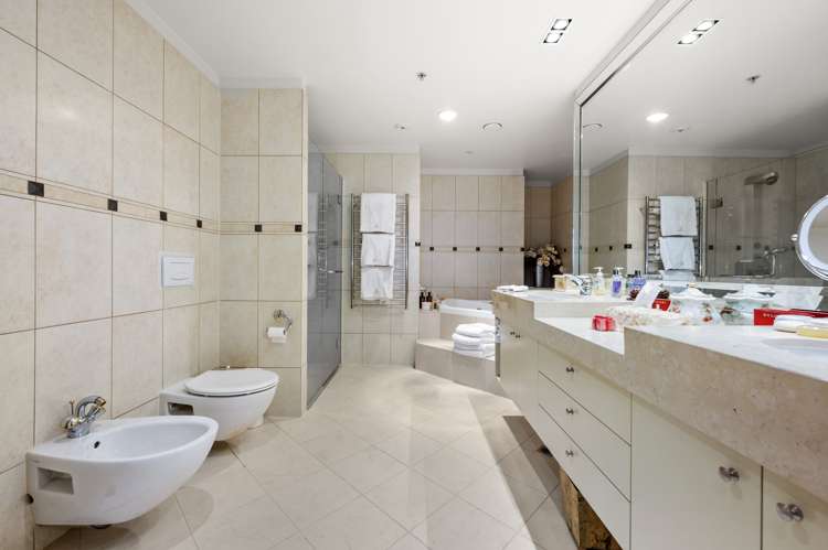 8c/36 James Cook Crescent Remuera_18