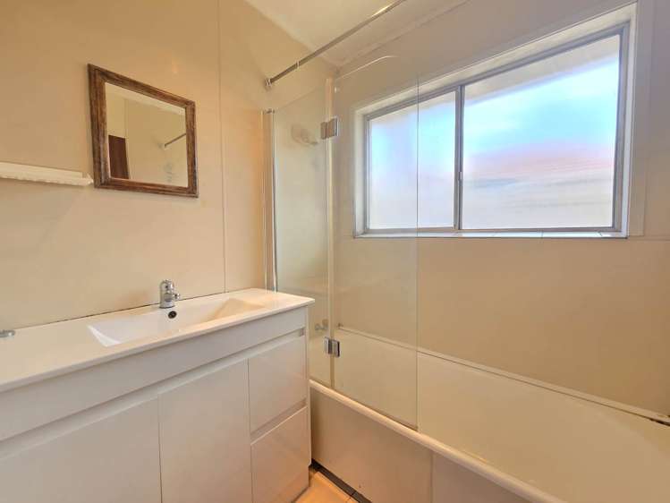 1/10 Scott Road Papatoetoe_11