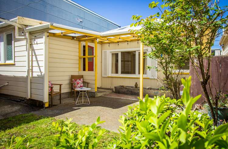 28 Luxford Street Berhampore_26