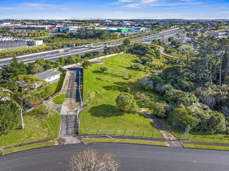 5, 7, 9, 11 and 13 Holmes Drive West Harbour_10