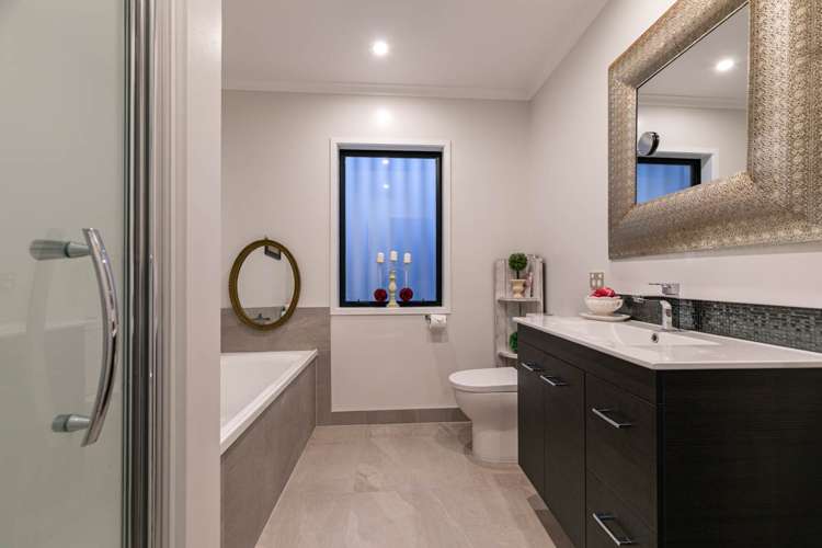 131 Bonair Crescent Silverdale_15