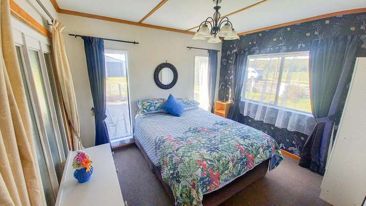 33 Clifden Highway Tuatapere_8
