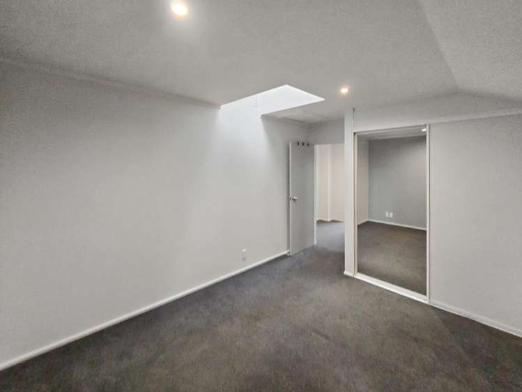 4/8 Girton Terrace Mount Cook_6