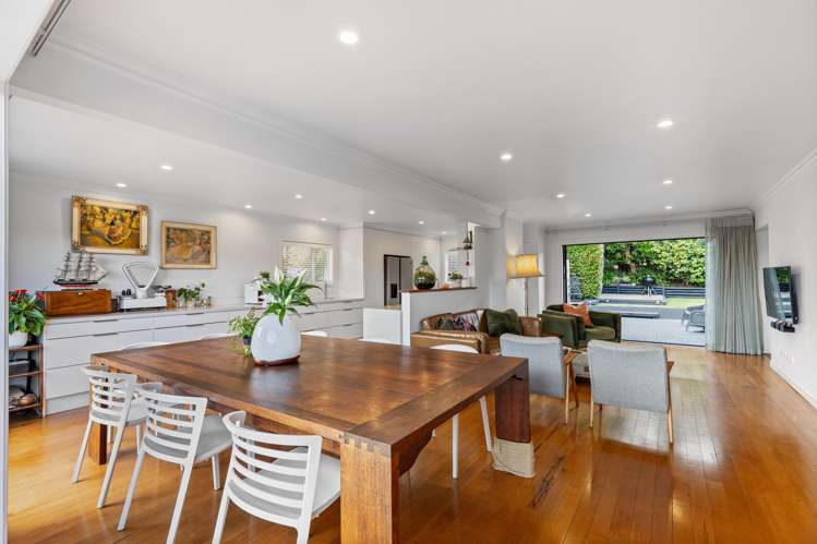 2/3 Sharon Road Waiake_2