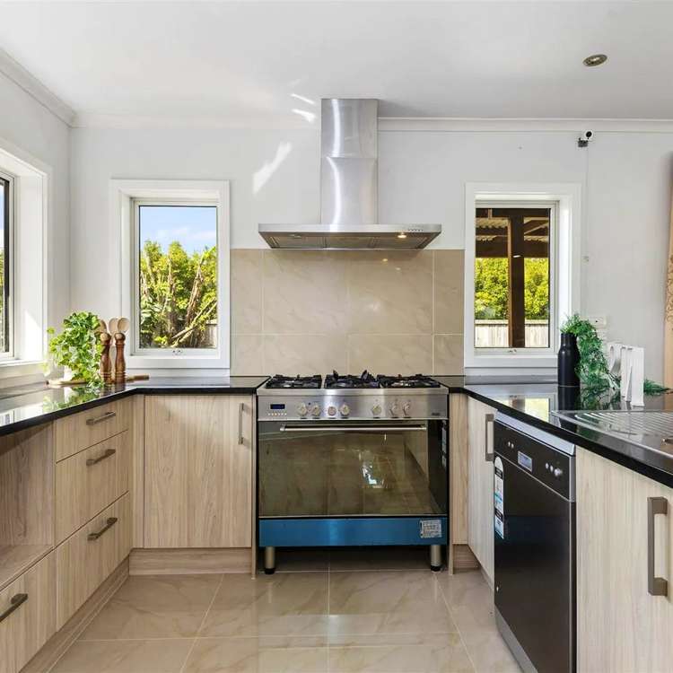 210 Saint James Drive Huntington_4