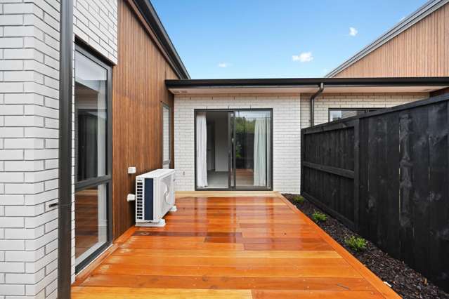 1/6 Lumino Terrace 2753_3