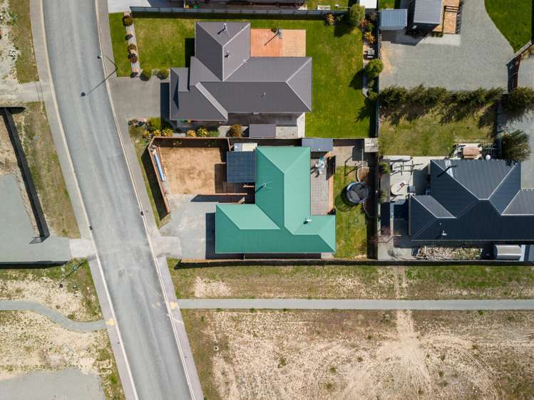 21 Lakeland Avenue Twizel_25