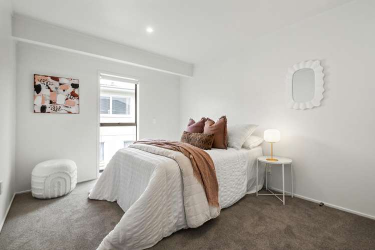 1/27 Knightsbridge Drive Forrest Hill_19