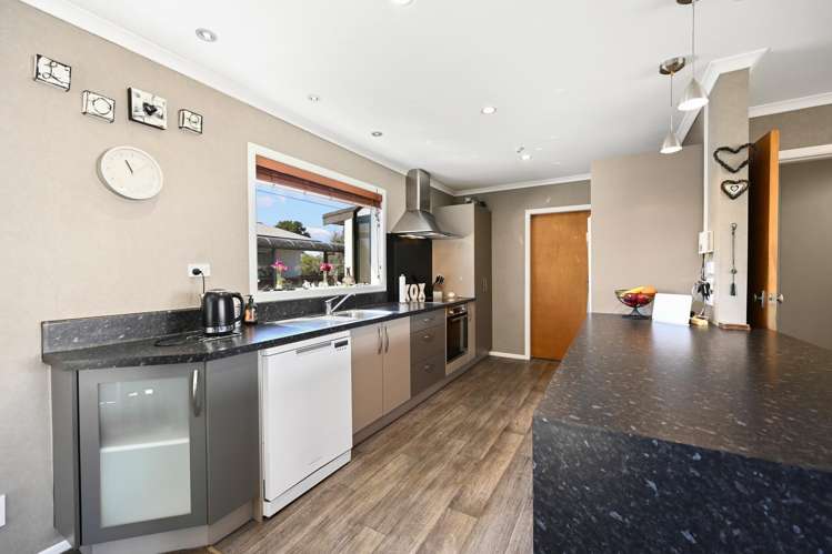 30 Hibiscus Avenue Hamilton Lake_11