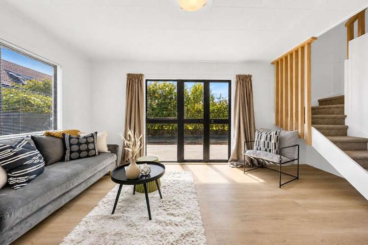 2/40 Rosella Road Mangere East_3