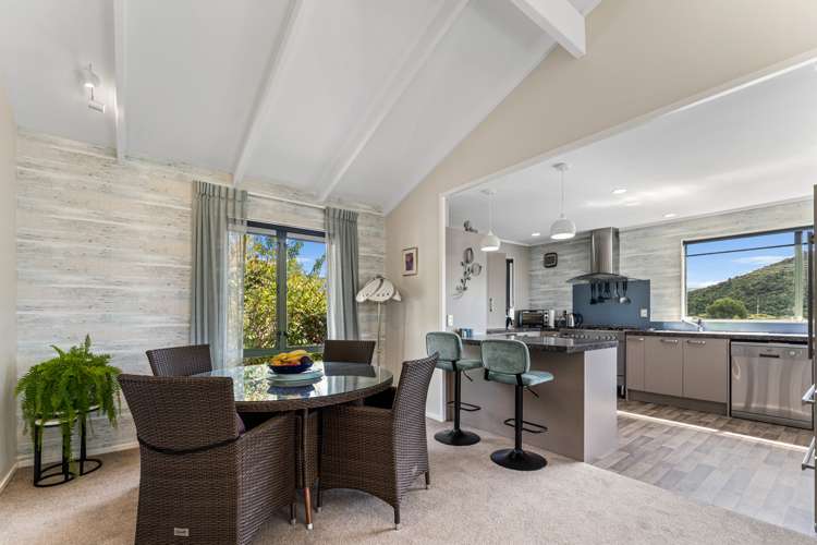 60 Moana View Road Waikawa_8