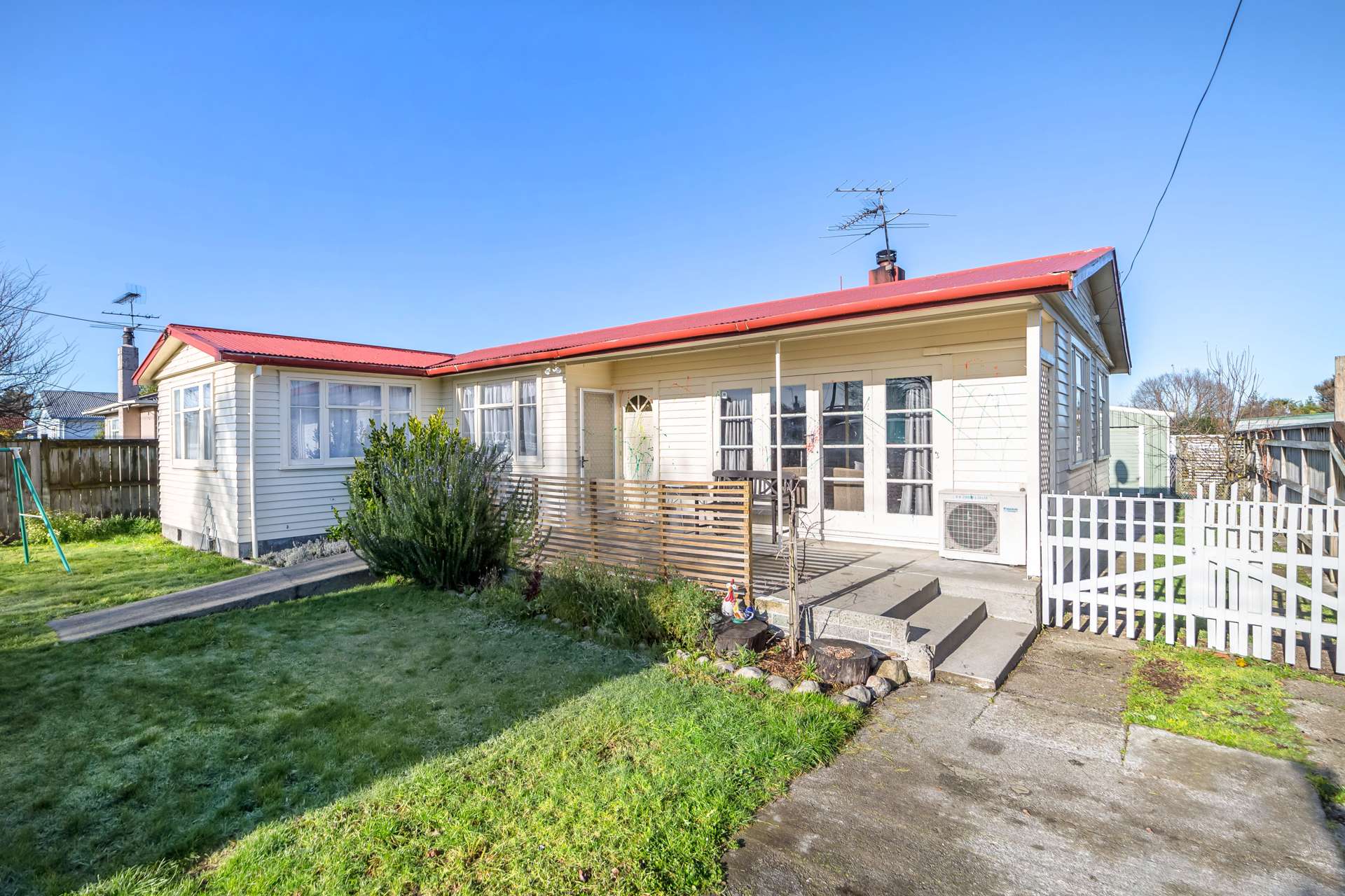 17 Costley Street Carterton_0