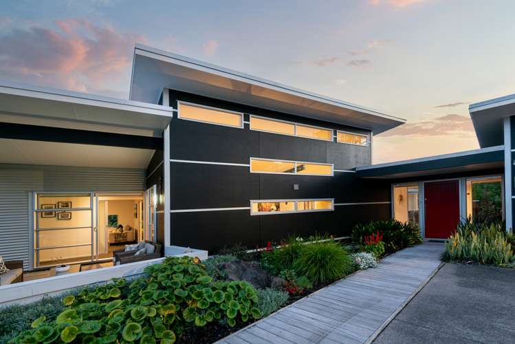 471 Whitford Road Whitford_3