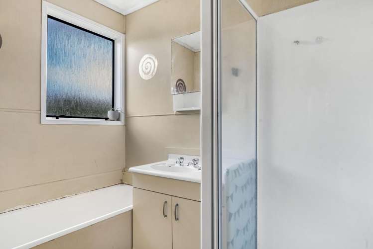 21 Tomintoul Place Highland Park_8