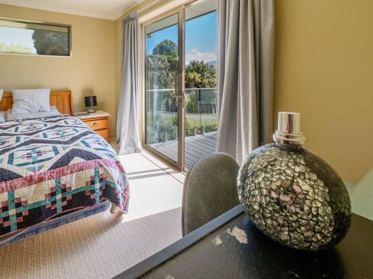 2 Kanuka Place Robinsons Bay_19