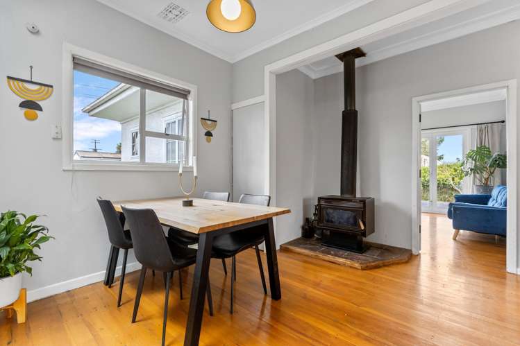 1835 Egmont Road Kaimiro_8